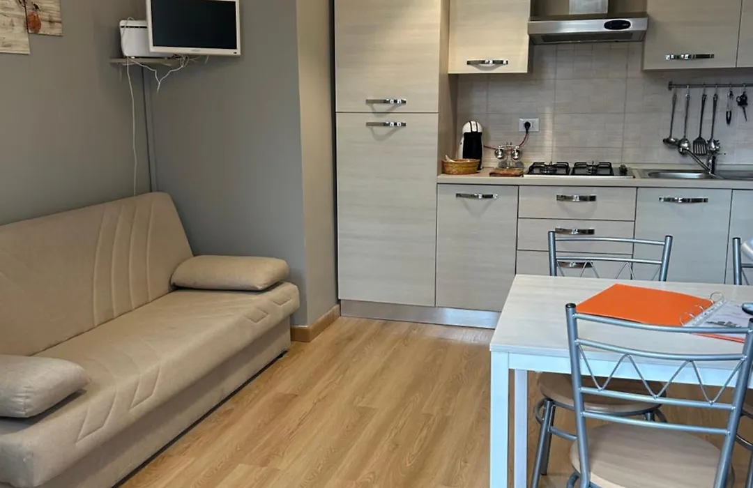 Amica Milano-1