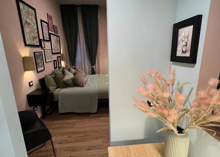 Charme And Cozy Apartment 3 Km Away From Duomo